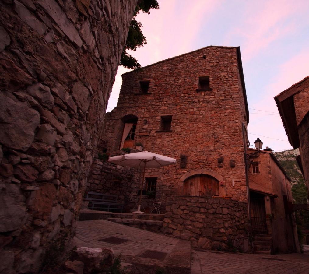 Chambre D'Hotes L'Ammonite Saint-Maurice-Navacelles Exterior foto
