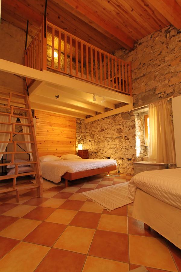 Chambre D'Hotes L'Ammonite Saint-Maurice-Navacelles Exterior foto